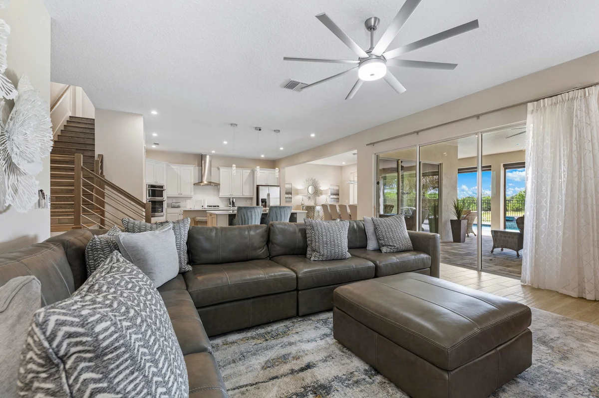 Home in Kissimmee property photo 4