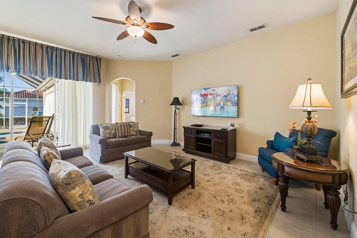 Home in Kissimmee property photo 4