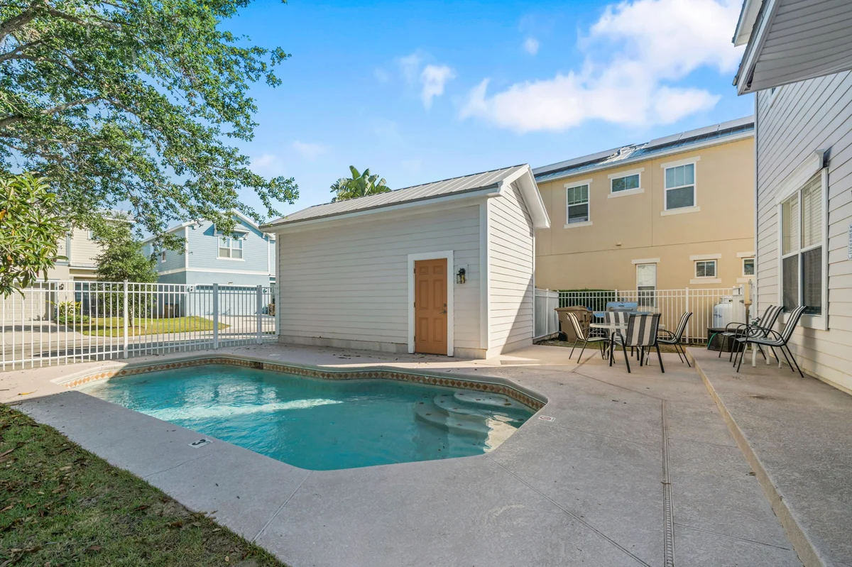 Home in Kissimmee property photo 3