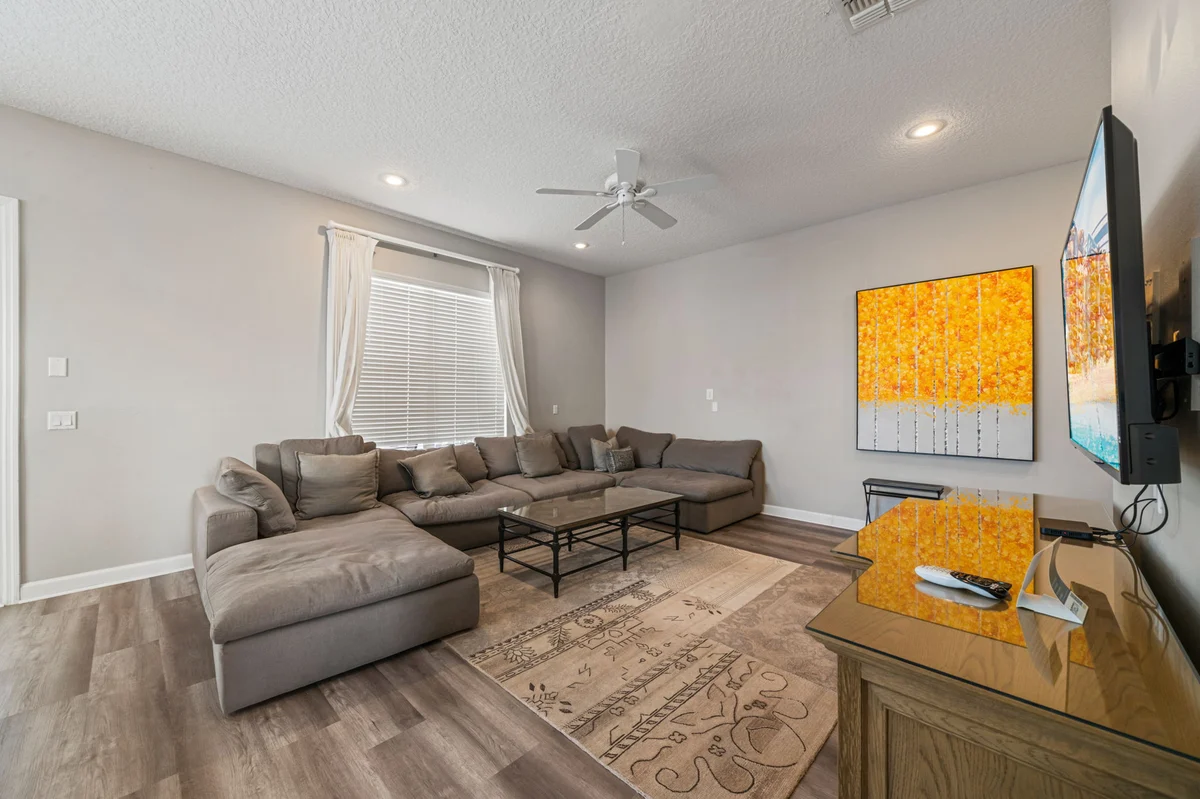Home in Kissimmee property photo 5