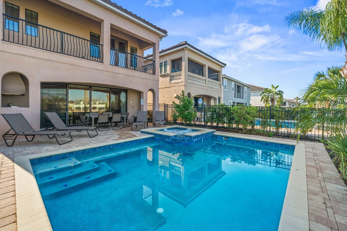 Home in Kissimmee property photo 2