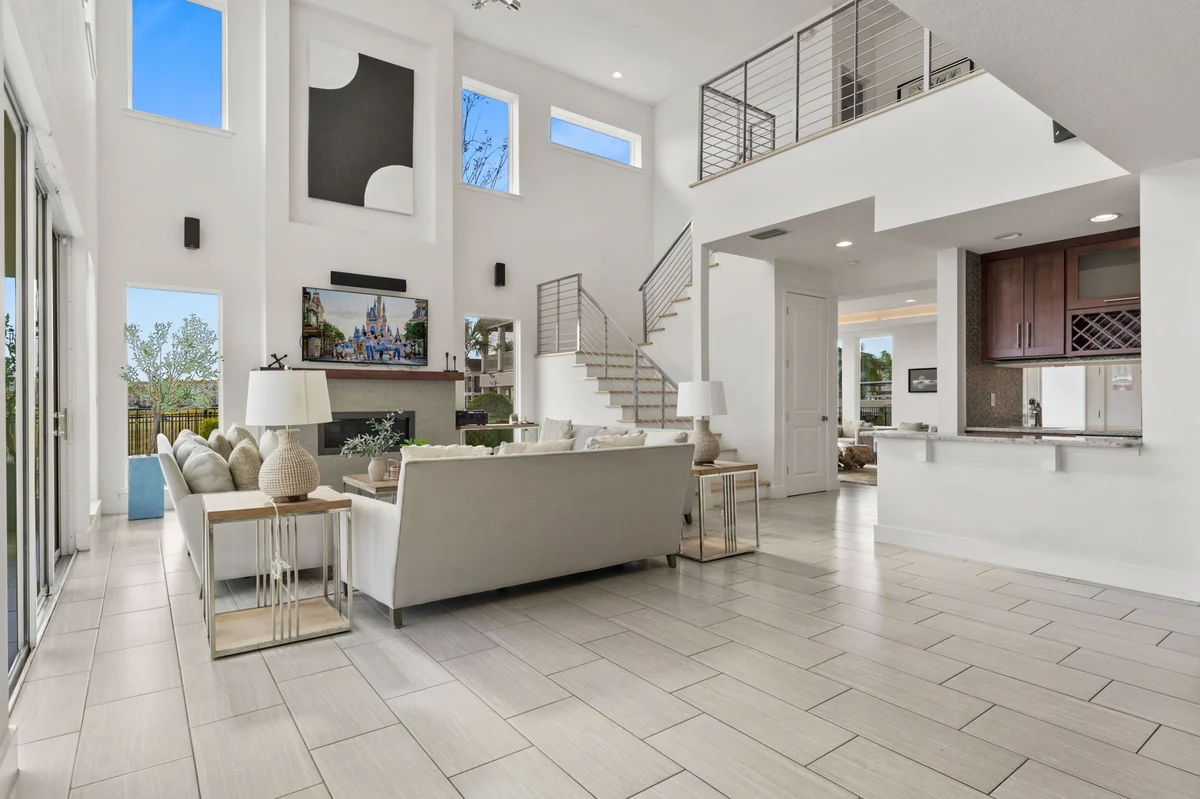 Home in Kissimmee property photo 2