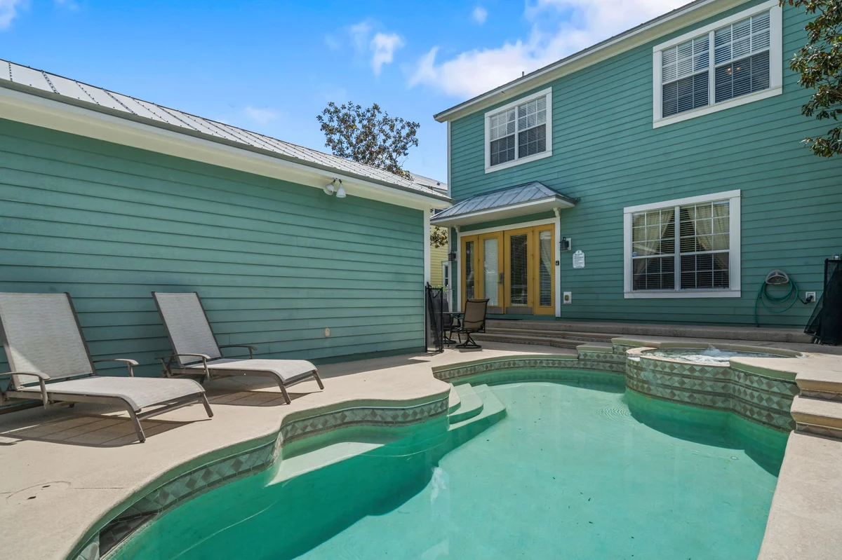 Home in Kissimmee property photo 2