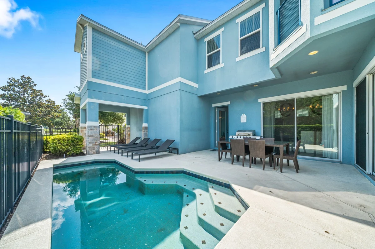 Home in Kissimmee property photo 2