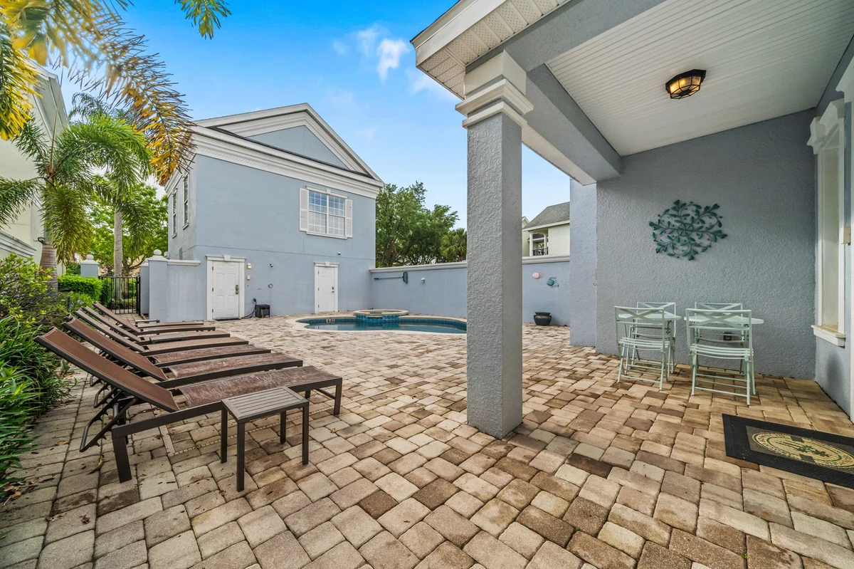 Home in Kissimmee property photo 2