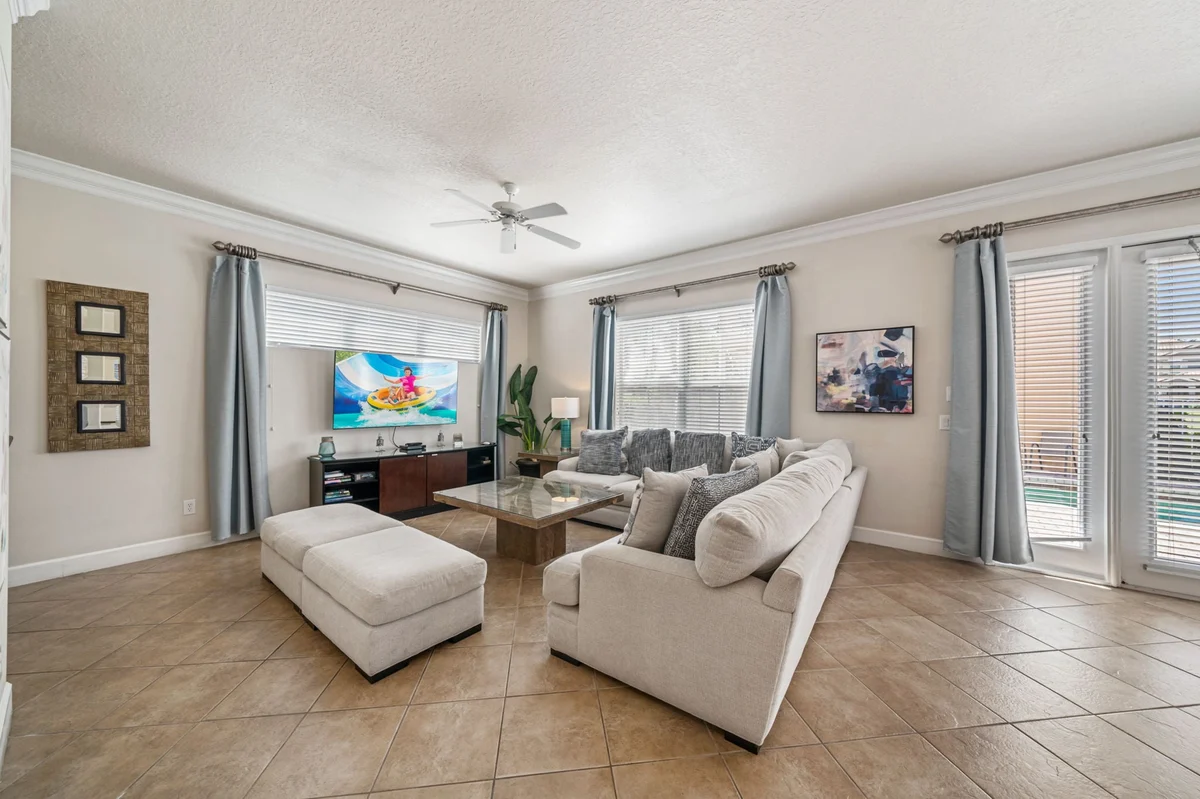 Home in Kissimmee property photo 5