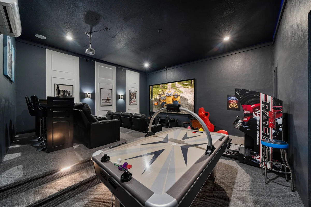 Home in Kissimmee property photo 2