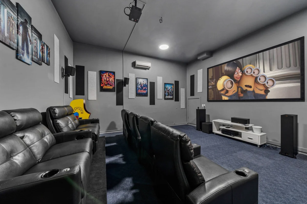 Home in Kissimmee property photo 2