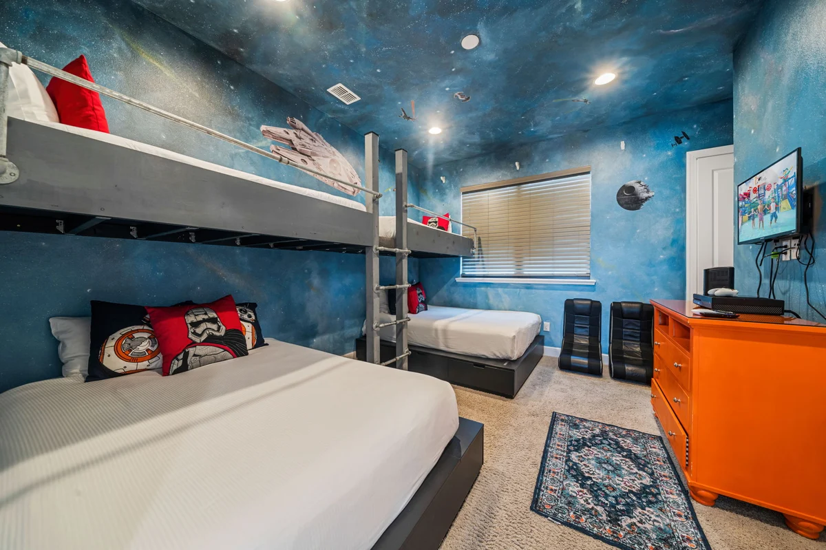Home in Kissimmee property photo 3