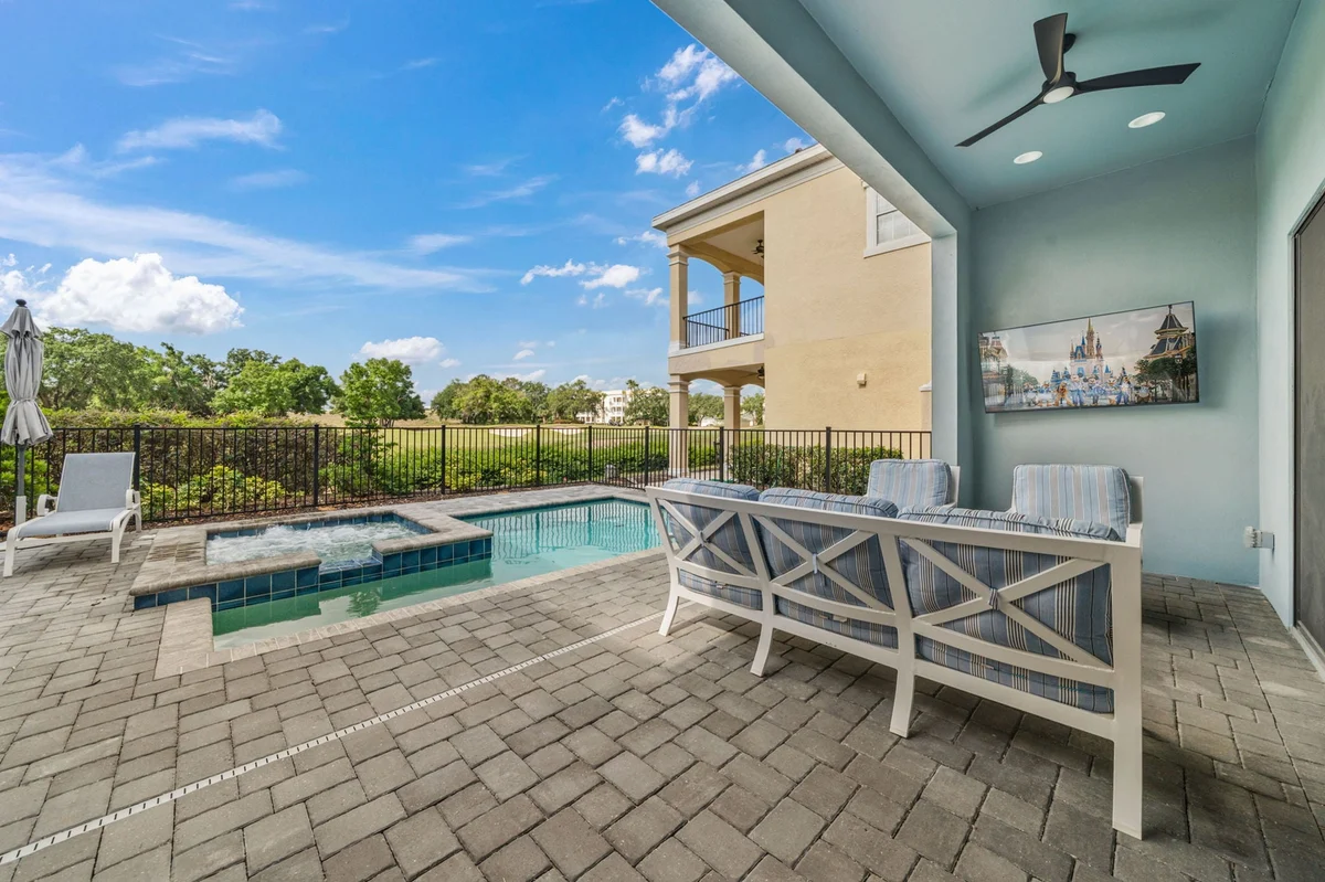 Home in Kissimmee property photo 2