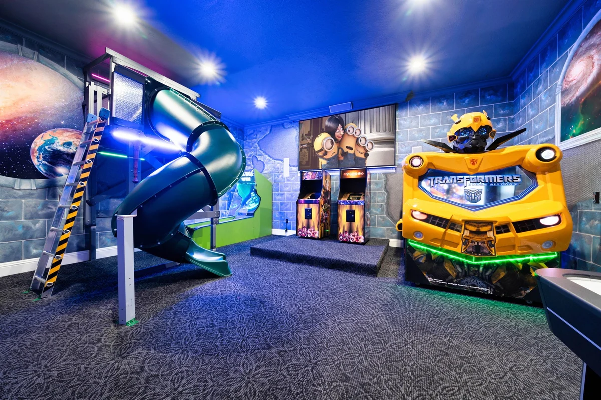 Home in Kissimmee property photo 2