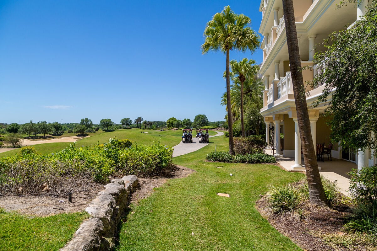 Condo in Kissimmee property photo 2