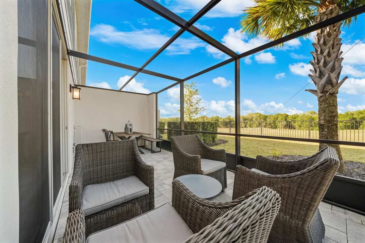 Condo in Kissimmee property photo 2