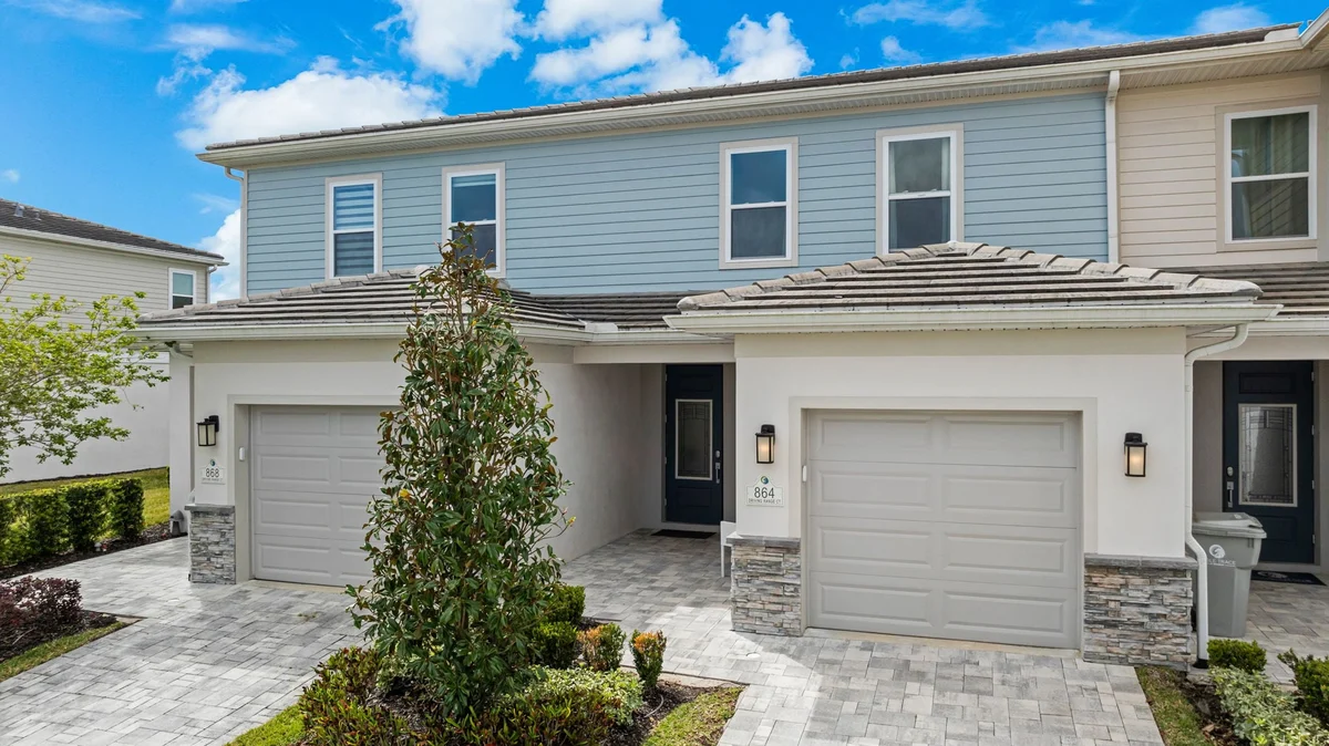 Townhome in Kissimmee property photo 3