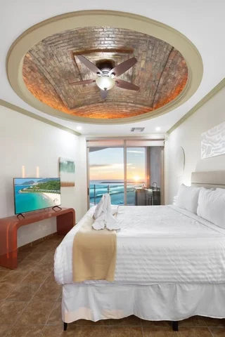 Bedroom 1 image 1