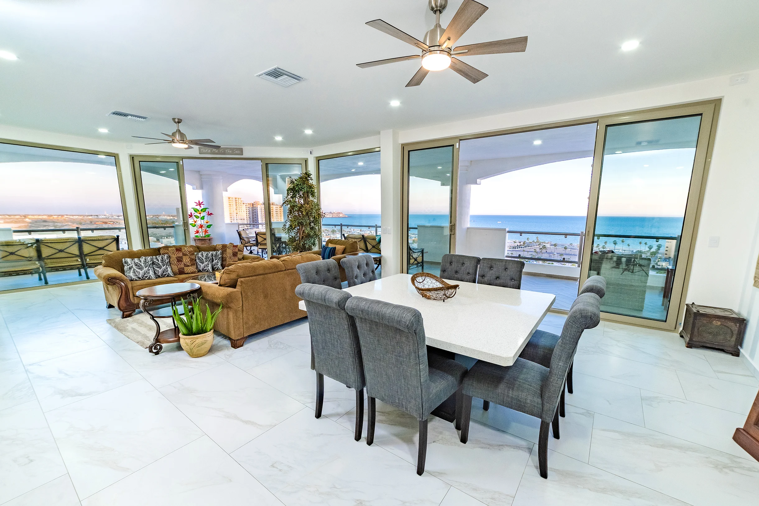 Condo in Puerto Peñasco property photo 1