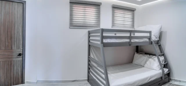Bedroom 1 image 1