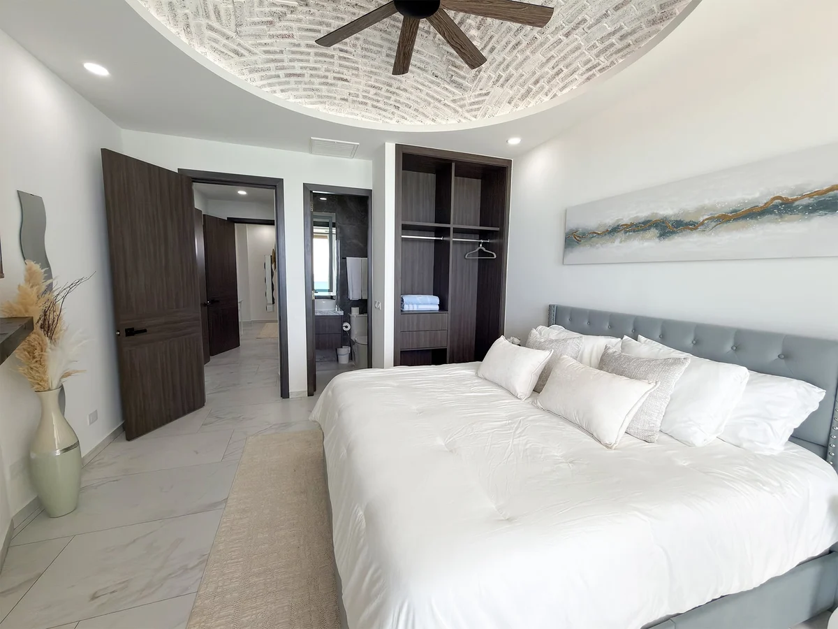 Bedroom 1 image 1