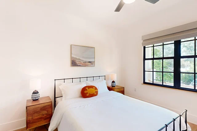Bedroom 5 image 1