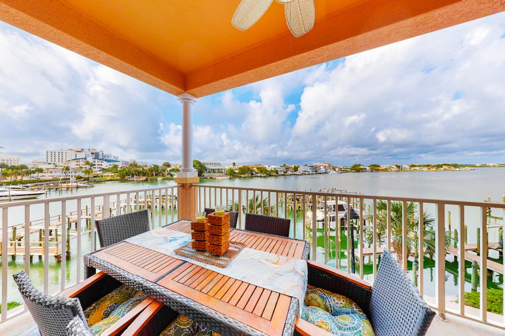 Condo in Clearwater Beach property photo 2