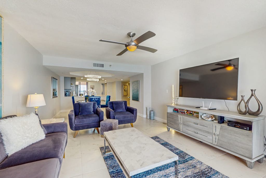 Condo in Clearwater property photo 4