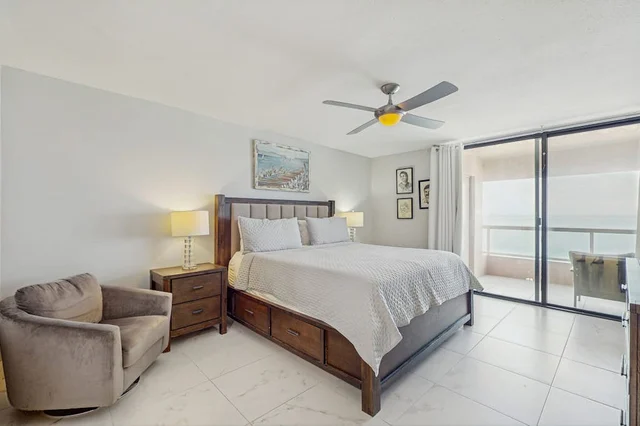 Bedroom 1 image 1