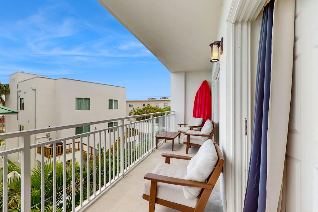 Condo in Madeira Beach property photo 2