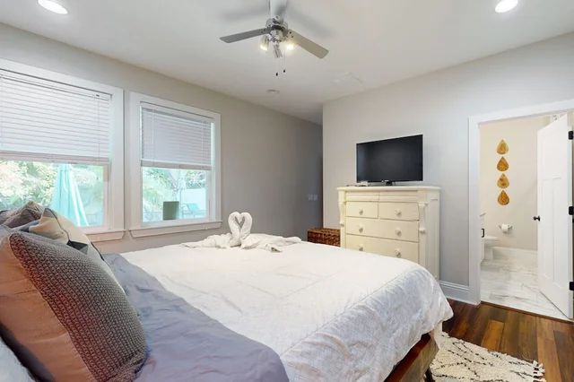 Bedroom 3 image 1