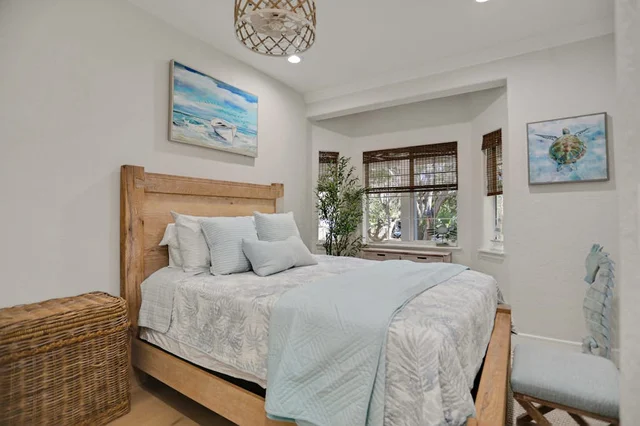 Bedroom 3 image 1