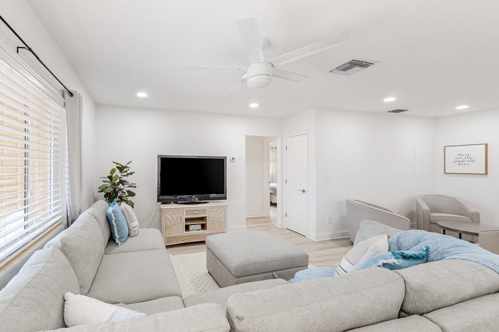 Home in Clearwater Beach property photo 4
