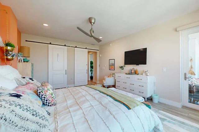 Bedroom 3 image 1