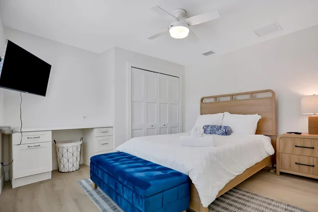 Bedroom 1 image 1