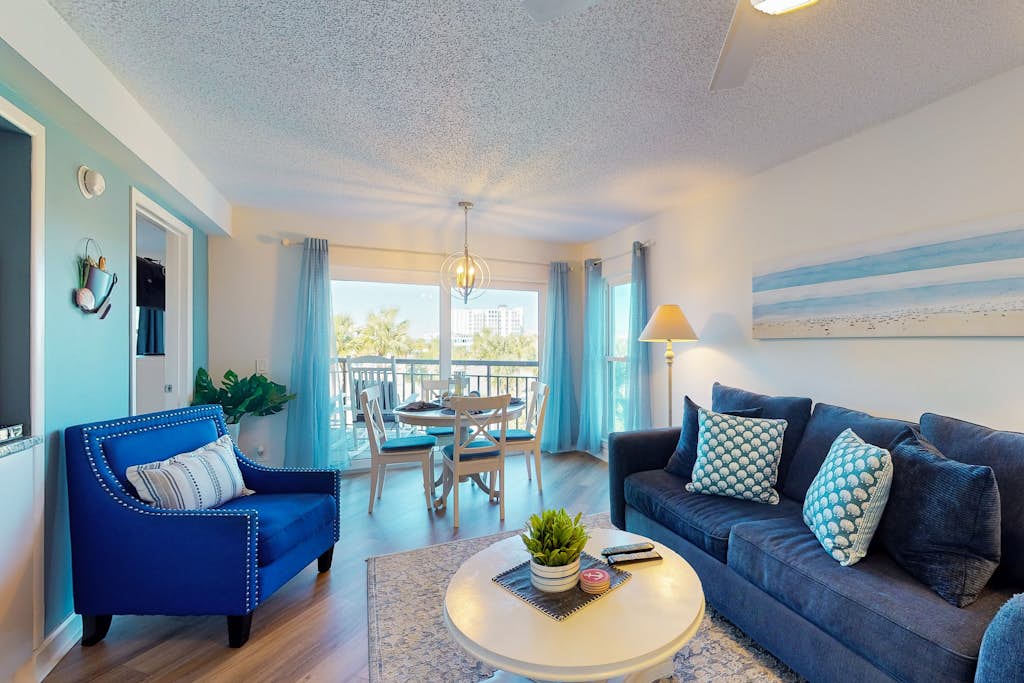 Condo in Saint Pete Beach property photo 1