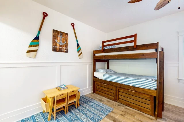 Bedroom 1 image 1