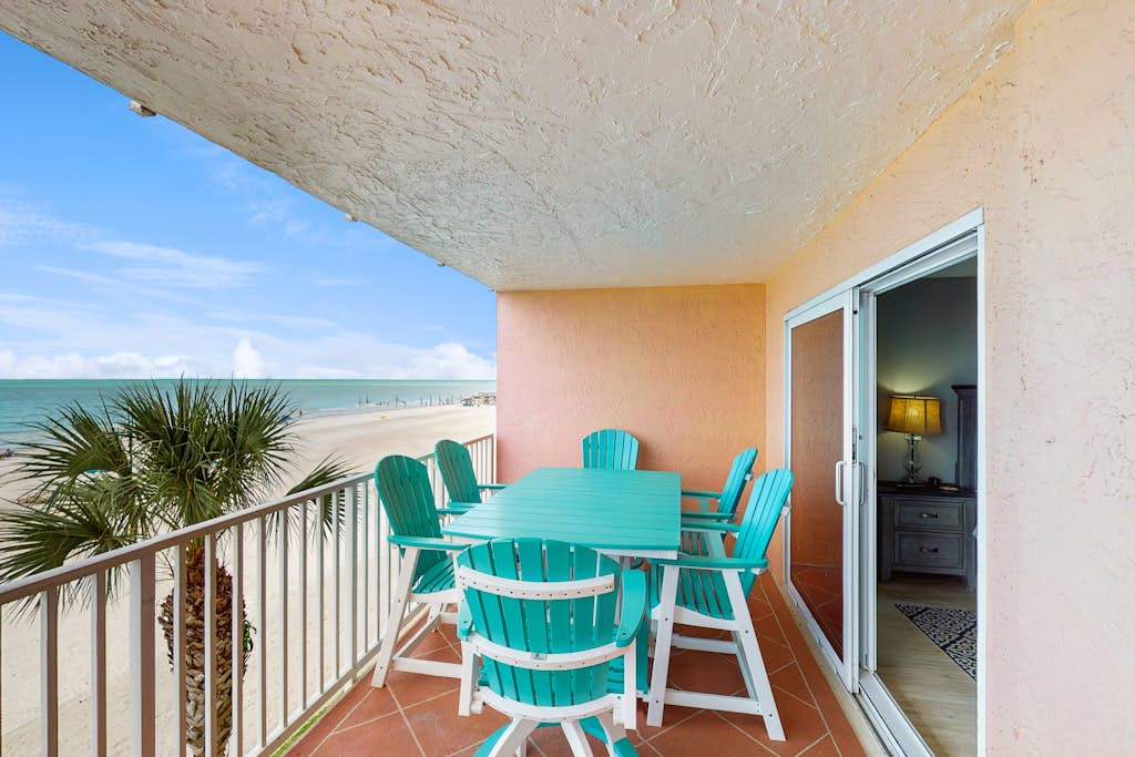 Condo in Indian Shores property photo 2