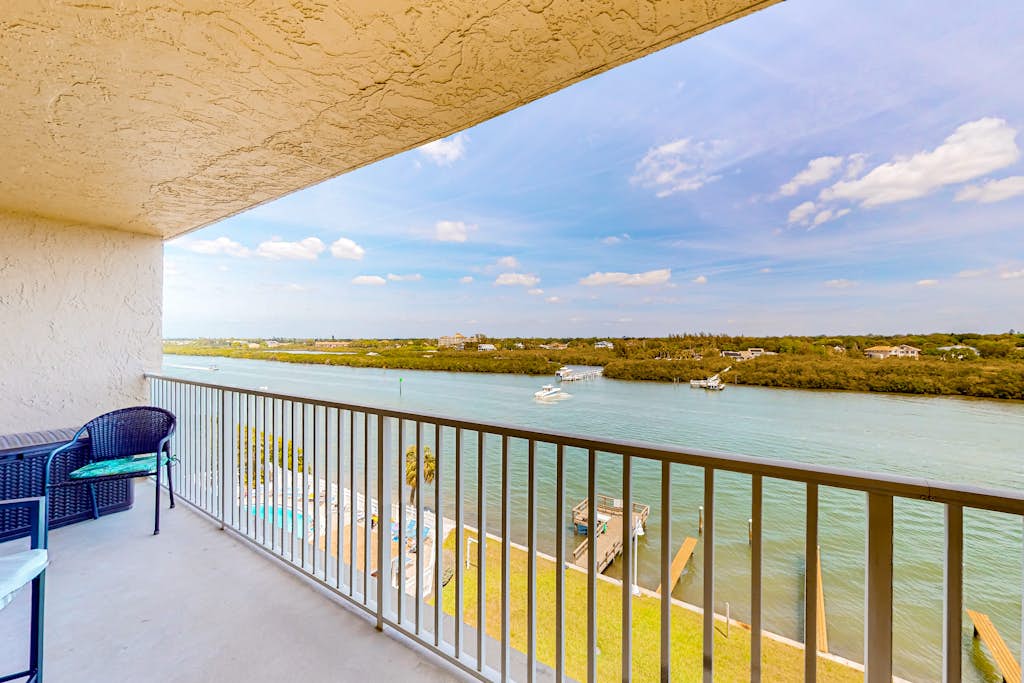 Condo in Indian Shores property photo 2