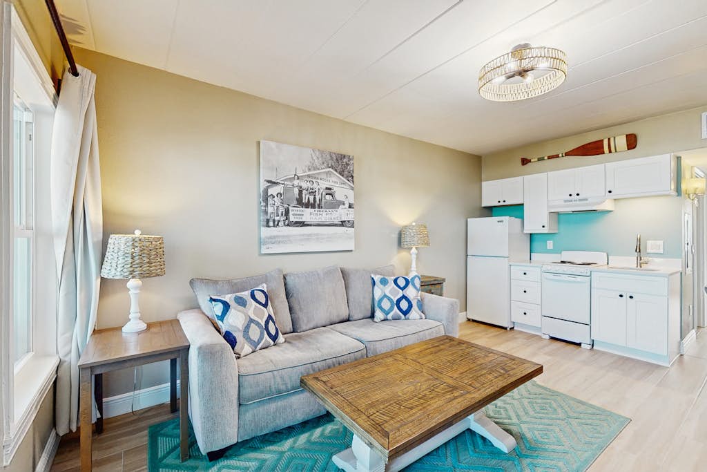 Condo in Indian Shores property photo 4