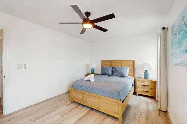 Bedroom 1 image 1
