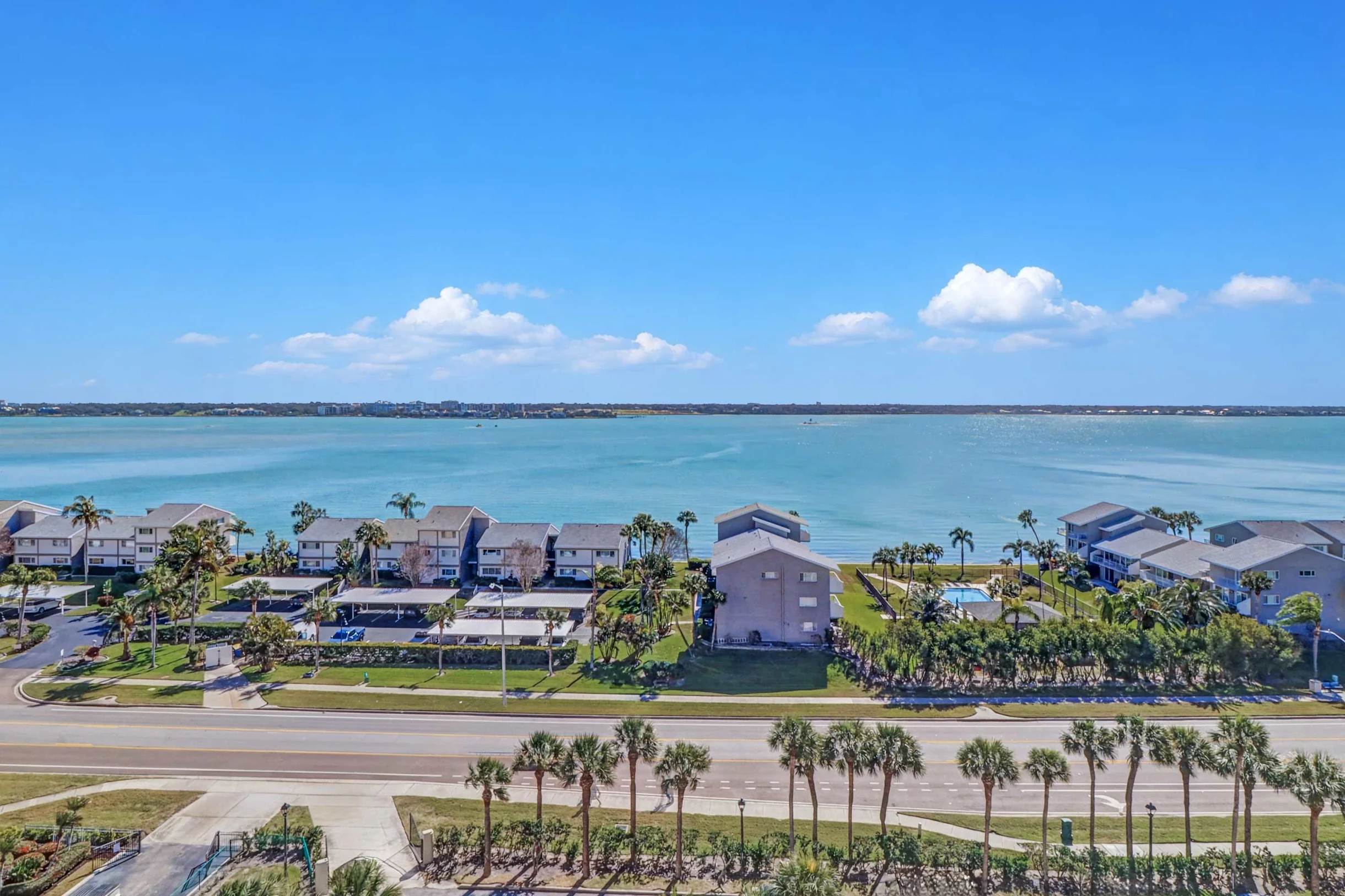 Condo in Clearwater property photo 2