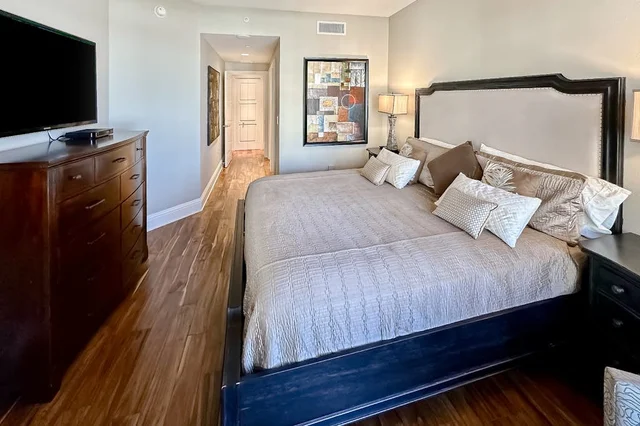 Bedroom 1 image 1