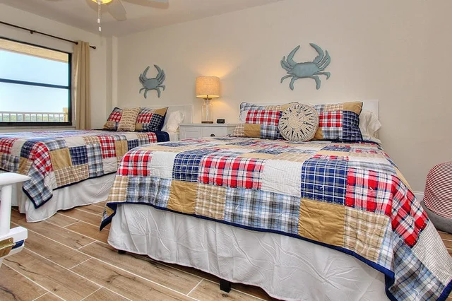 Bedroom 1 image 1