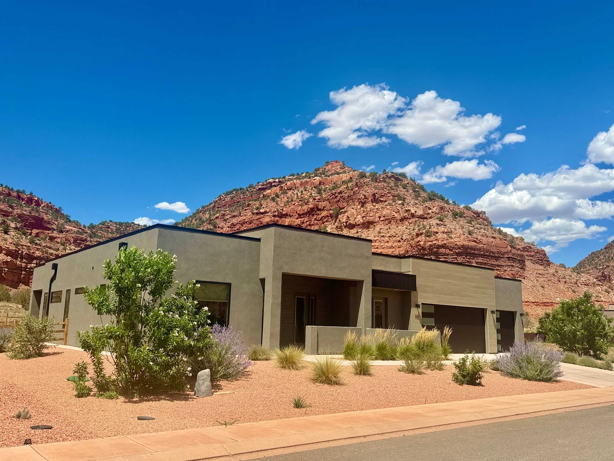 Home in Kanab property photo 1