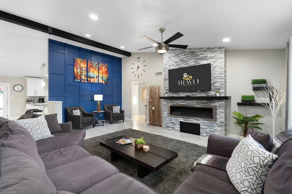Home in Scottsdale property photo 4
