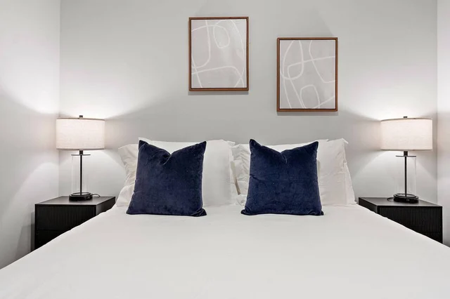 BEDROOM image 1