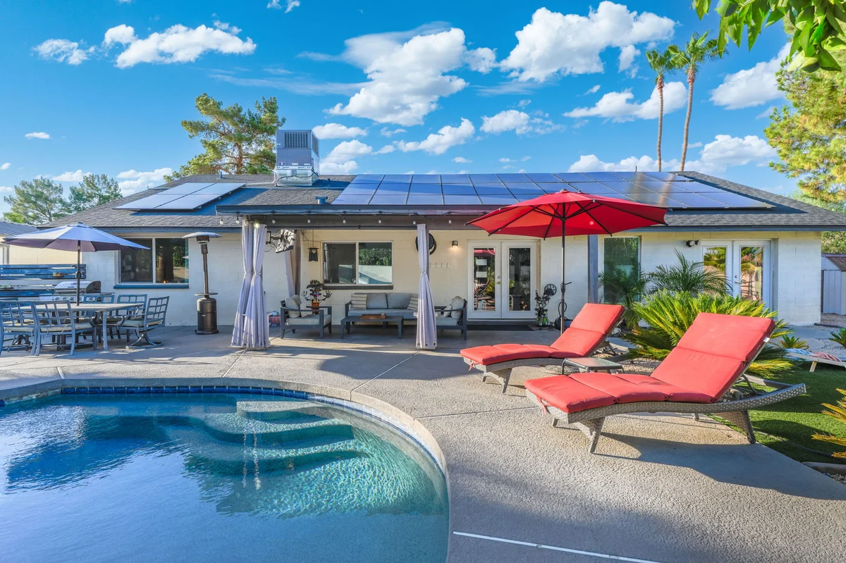 Home in Scottsdale property photo 3