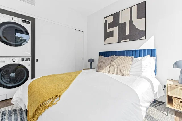 BEDROOM image 1