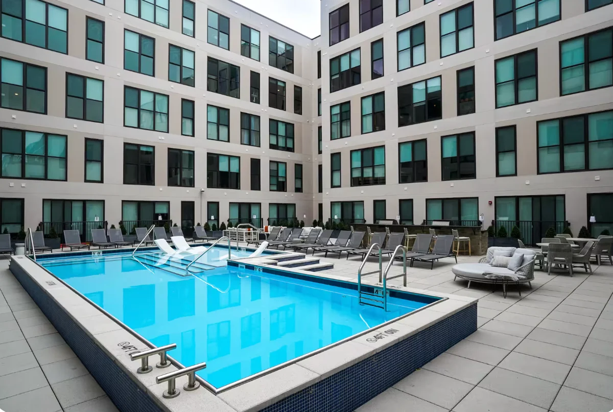 Apartment in Cincinnati property photo 2