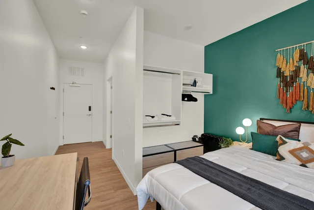 BEDROOM image 1