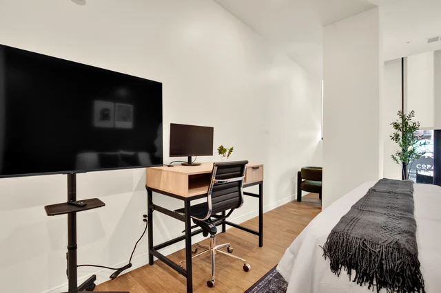 BEDROOM image 1