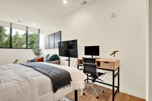 BEDROOM image 1